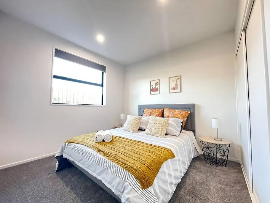 Luxury Brand New 4 Bedroom Family Retreat Christchurch Nowa Zelandia